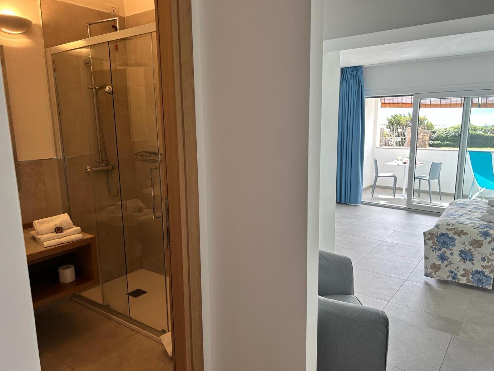 Rooms, Affittacamere Maksim Golfo Aranci Eksteriør bilde
