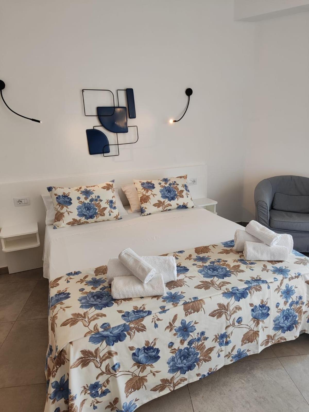 Rooms, Affittacamere Maksim Golfo Aranci Eksteriør bilde