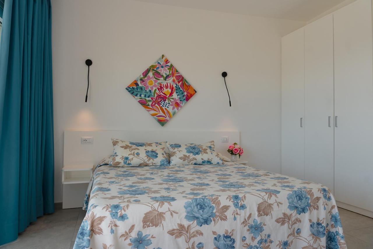 Rooms, Affittacamere Maksim Golfo Aranci Eksteriør bilde