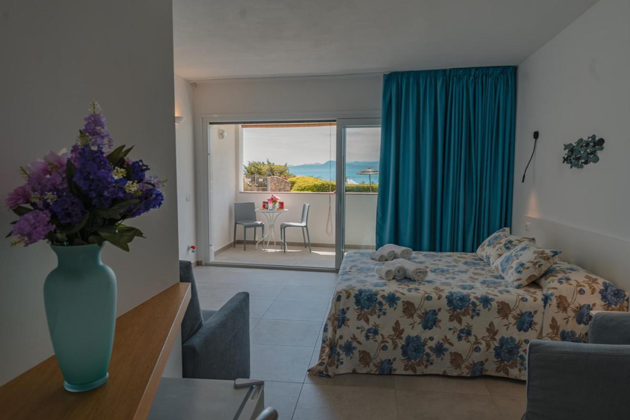 Rooms, Affittacamere Maksim Golfo Aranci Eksteriør bilde